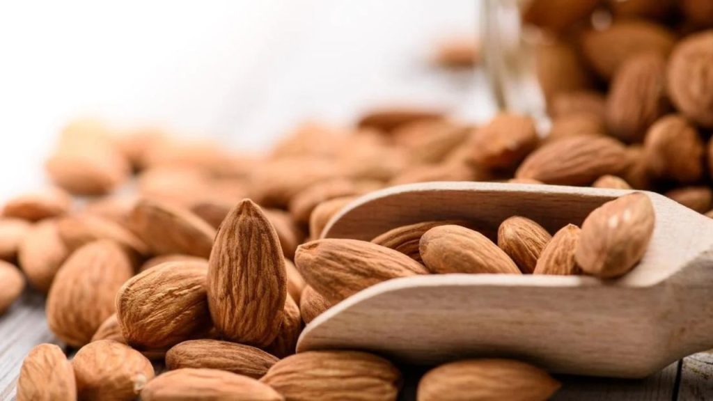 Boost Your Calcium Levels with Almonds