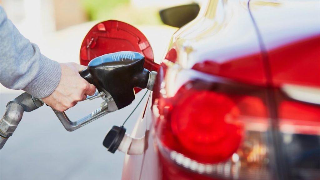 6 Ways to Increase Your Vehicle Fuel Economy